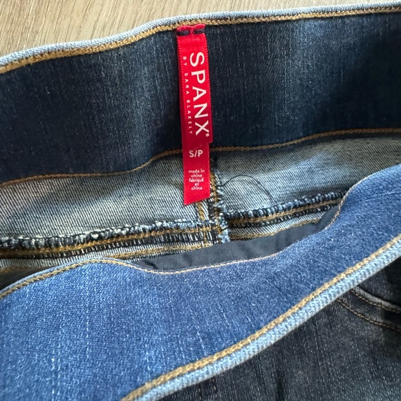 Distressed Ankle Skinny Jeans, Medium Wash - Picture 4 of 14